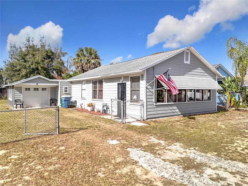 Picture of 1119 Pine Avenue, Tavares FL 32778