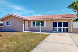 Picture of 7499 7Th Street N, St Petersburg, FL 33702