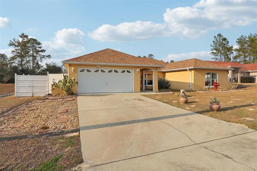 Picture of 2385 SW 159Th Lane, Ocala FL 34473