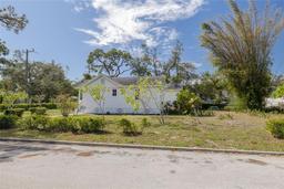 Picture of 2755 Edwards Avenue S, St Petersburg, FL 33705