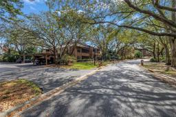 Picture of 1701 Lennox Road E, Palm Harbor, FL 34683