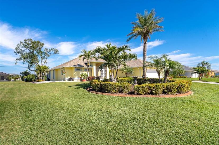 Picture of 49 Perimeter Drive, Englewood FL 34223