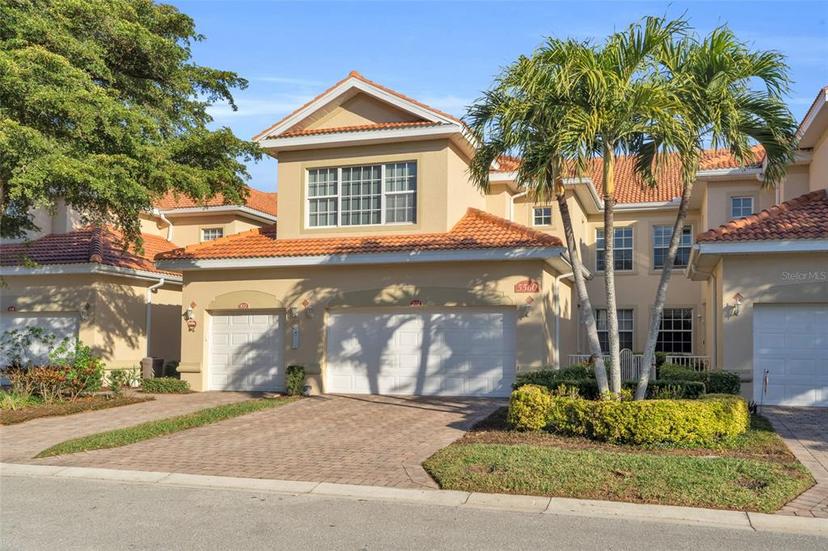 Picture of 5560 Berkshire Drive Unit 202, Fort Myers FL 33912