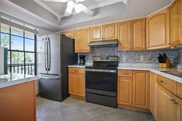 Picture of 460 Paula Drive S Unit 401, Dunedin, FL 34698