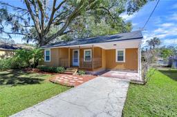 Picture of 5042 8Th Street, Zephyrhills, FL 33542