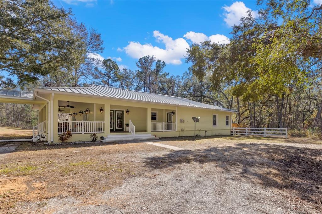 Picture of 19256 Hidden Oaks Drive, Brooksville, FL 34604