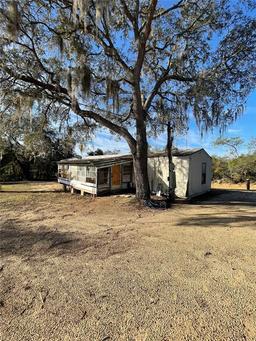 Picture of 14051 SE 203Rd Court, Umatilla, FL 32784