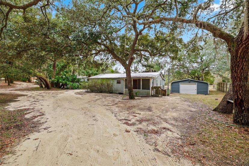 Picture of 103 E Oakside Drive, Interlachen FL 32148