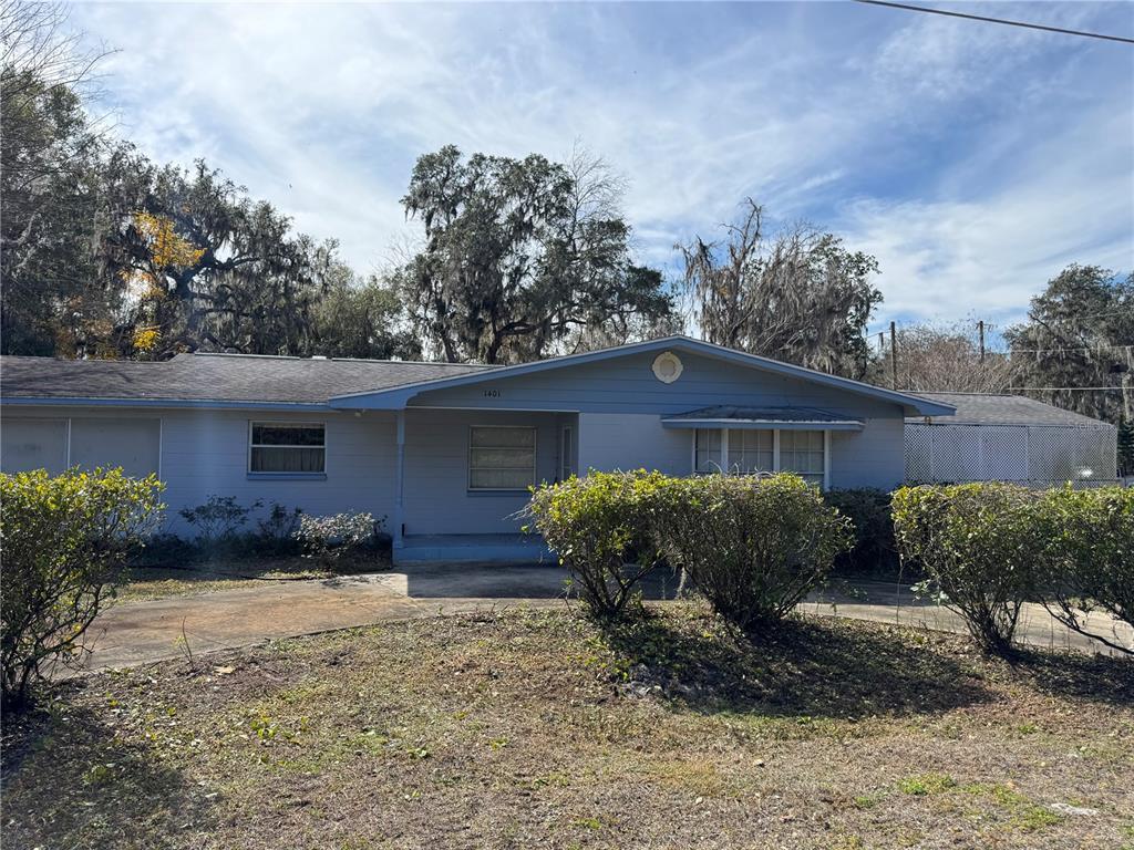 Picture of 1401 Cr 449, Lake Panasoffkee, FL 33538