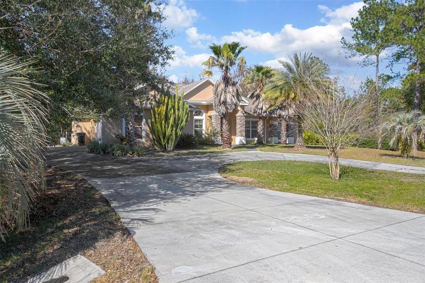 Picture of 43747 Choctaw Street, Deland FL 32720