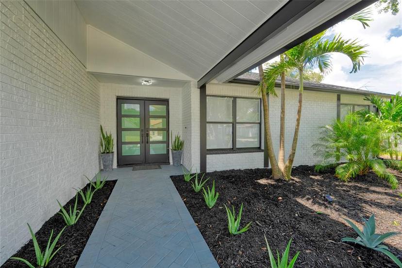 Picture of 14040 Cascade Lane, Tampa FL 33618