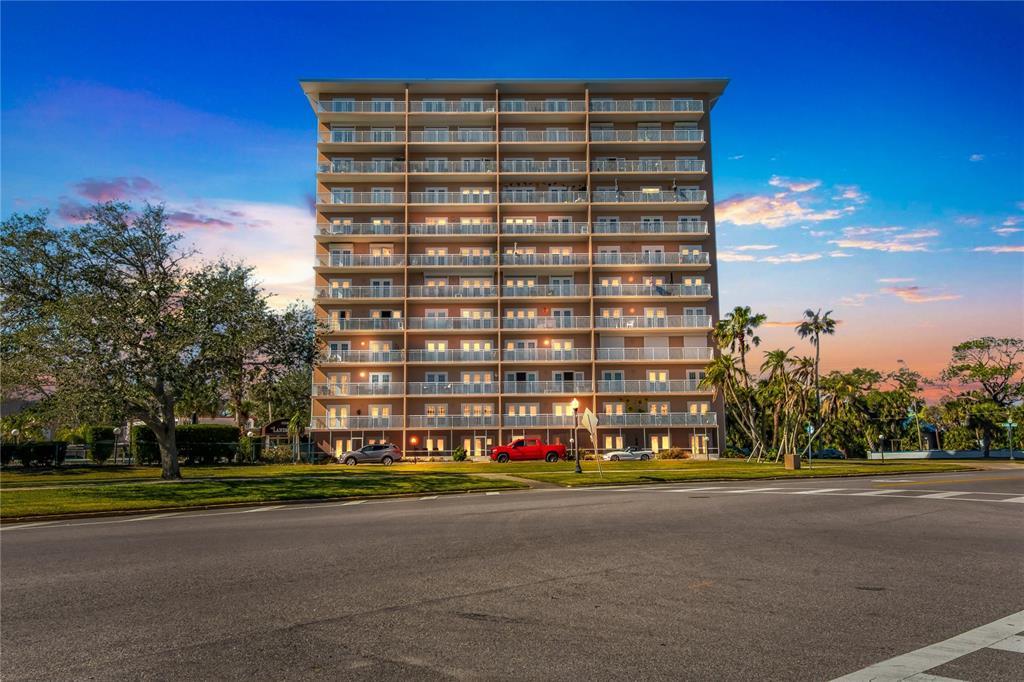 Picture of 404 S Beach Street Unit 302, Daytona Beach, FL 32114