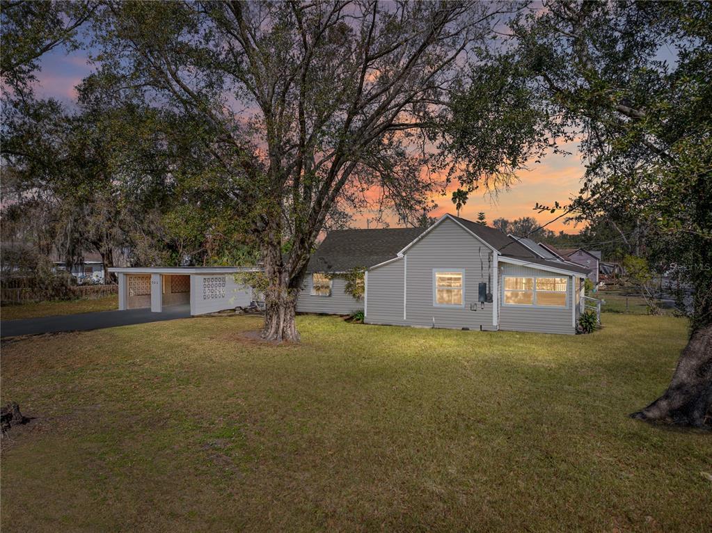 Picture of 702 NW 1St Avenue, Mulberry, FL 33860