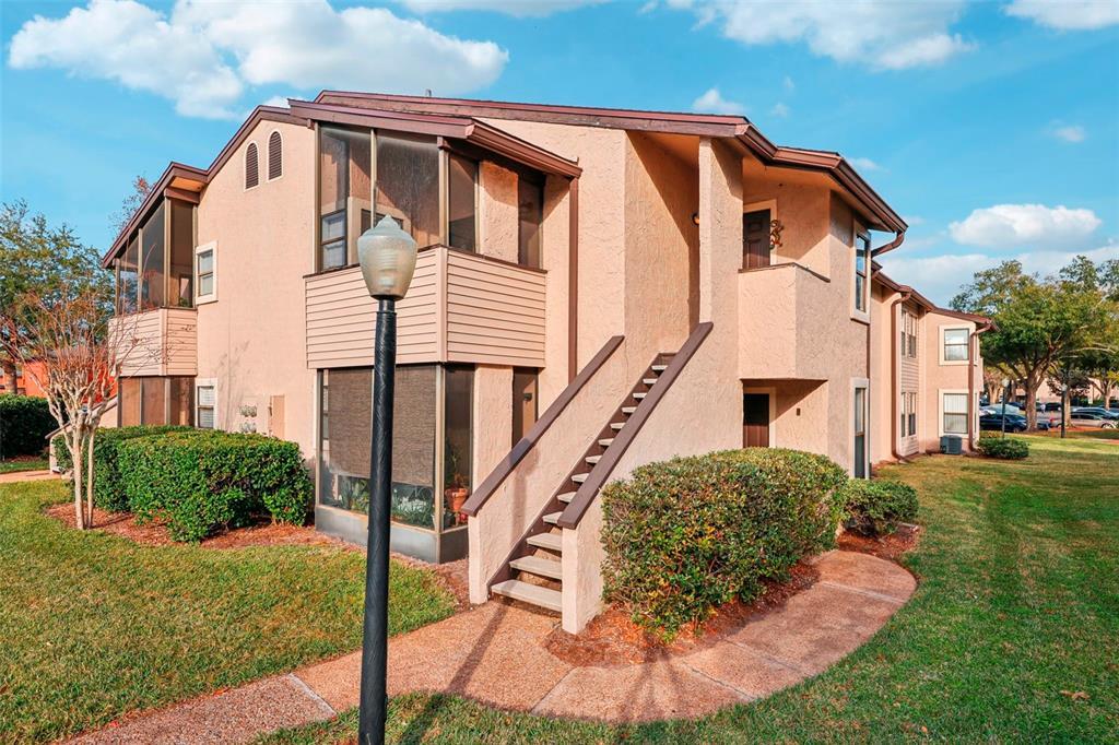 Picture of 2935 Antique Oaks Circle Unit 64, Winter Park, FL 32792