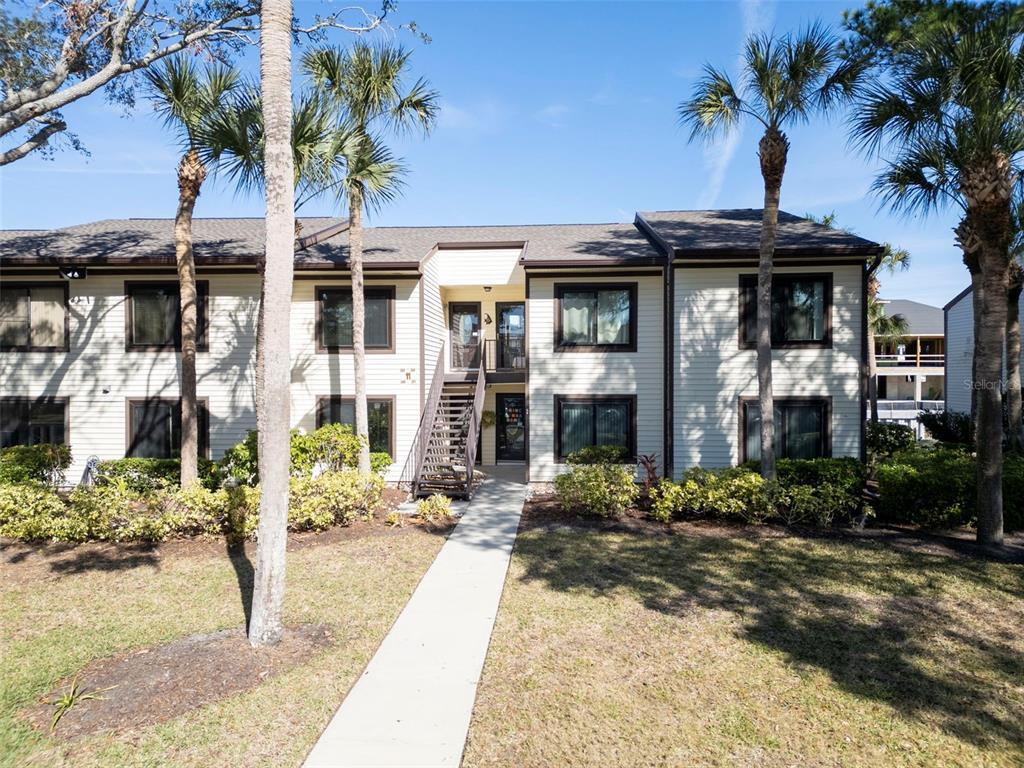 Picture of 355 Moorings Cove Drive Unit 355, Tarpon Springs, FL 34689