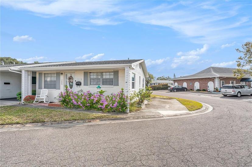 Picture of 5006 Springwood Avenue N Unit 119, Pinellas Park FL 33782