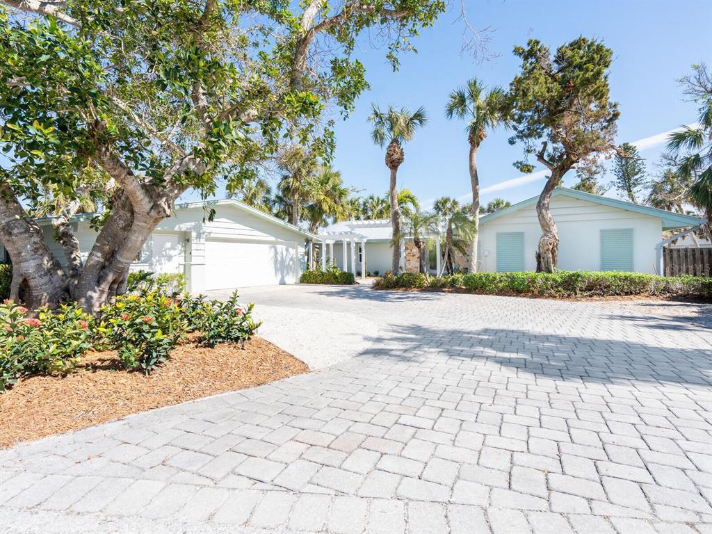 Picture of 18 N Casey Key Road, Osprey, FL 34229