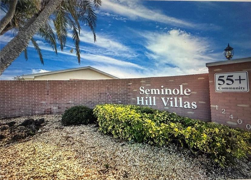 Picture of 12400 Park Boulevard Unit 321, Seminole FL 33772