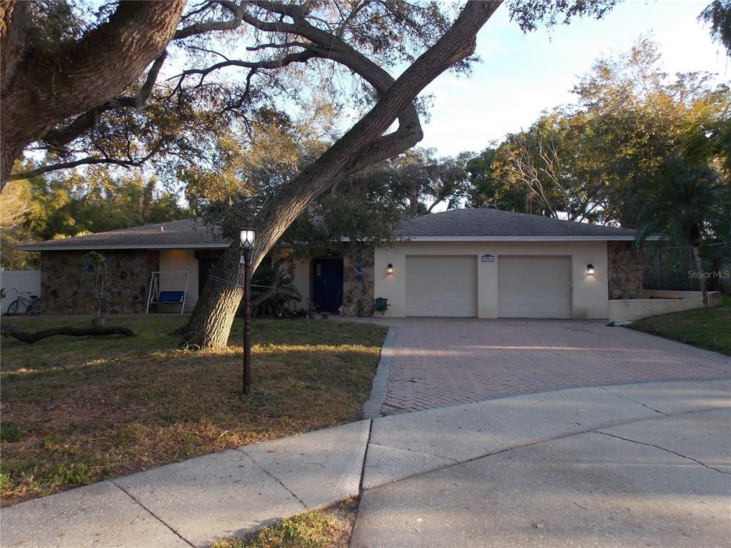 Picture of 2046 Winding Oaks Drive, Palm Harbor, FL 34683