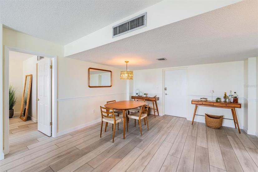 Picture of 7 Elgin Place Unit 512, Dunedin FL 34698