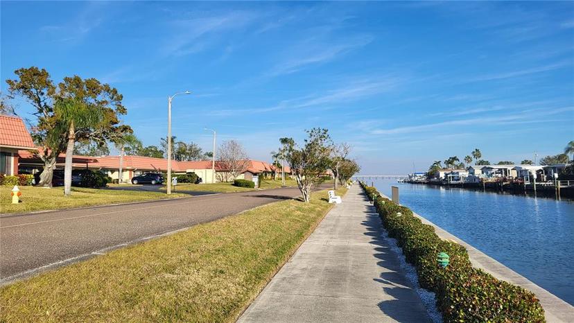 Picture of 19029 Us Highway 19 N Unit 23C, Clearwater FL 33764