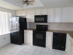 Picture of 19029 Us Highway 19 N Unit 23C, Clearwater, FL 33764