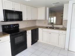 Picture of 19029 Us Highway 19 N Unit 23C, Clearwater, FL 33764