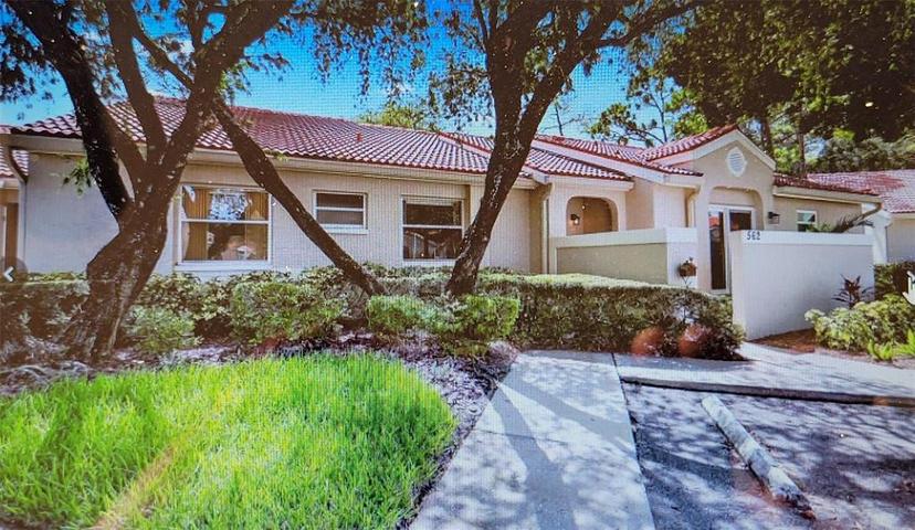 Picture of 562 Andorra Circle Ne Unit 562, St Petersburg FL 33703