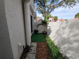 Picture of 562 Andorra Circle Ne Unit 562, St Petersburg, FL 33703