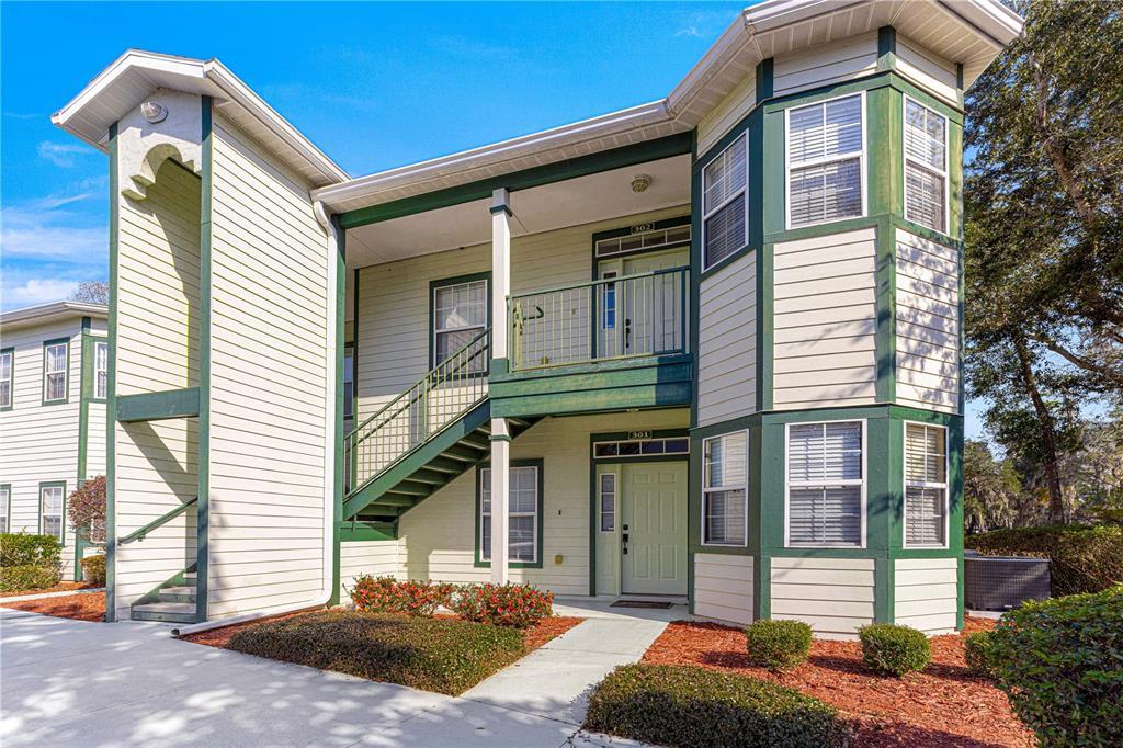 Picture of 231 NE 28Th Avenue Unit 301, Ocala, FL 34470