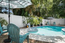 Picture of 4822 W Bay Court Avenue, Tampa, FL 33611