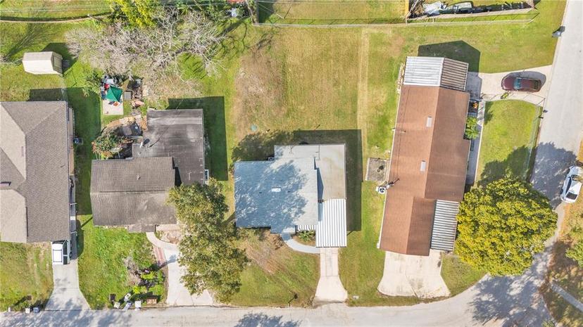 Picture of 1038 Canal Drive E, Lakeland FL 33801