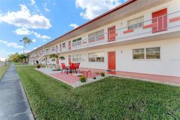 Picture of 1950 58Th Avenue N Unit 9, St Petersburg, FL 33714