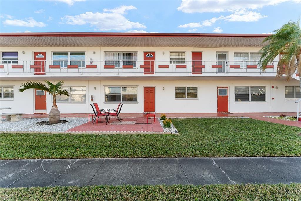 Picture of 1950 58Th Avenue N Unit 9, St Petersburg, FL 33714