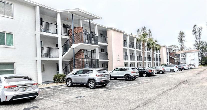 Picture of 5918 Palm Lane Unit C33, Bradenton FL 34207