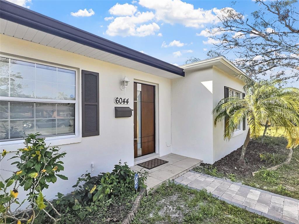 Picture of 6044 6Th Avenue N, St Petersburg, FL 33710