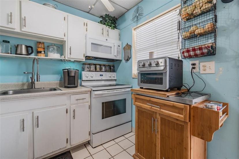 Picture of 1504 Virginia Avenue Unit 216, Daytona Beach FL 32114