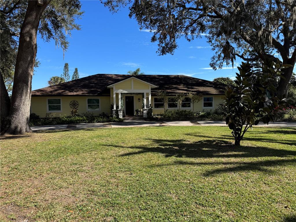 Picture of 825 E Lakeshore Boulevard, Kissimmee, FL 34744