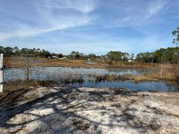 Picture of 2541 E Lake Drive, Deland, FL 32724