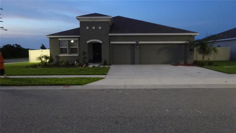 Picture of 400 Watusi Way, St Cloud FL 34772