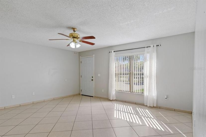 Picture of 33 W Country Cove Way, Kissimmee FL 34743