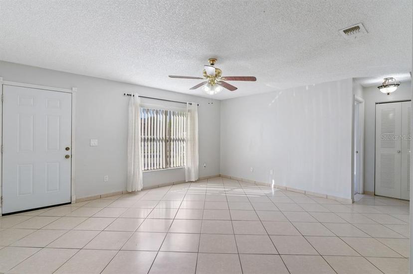 Picture of 33 W Country Cove Way, Kissimmee, FL 34743