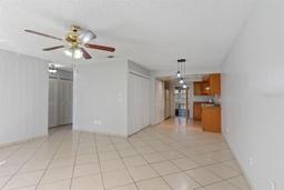 Picture of 33 W Country Cove Way, Kissimmee, FL 34743