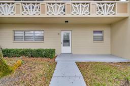 Picture of 2351 Irish Lane Unit 21, Clearwater, FL 33763