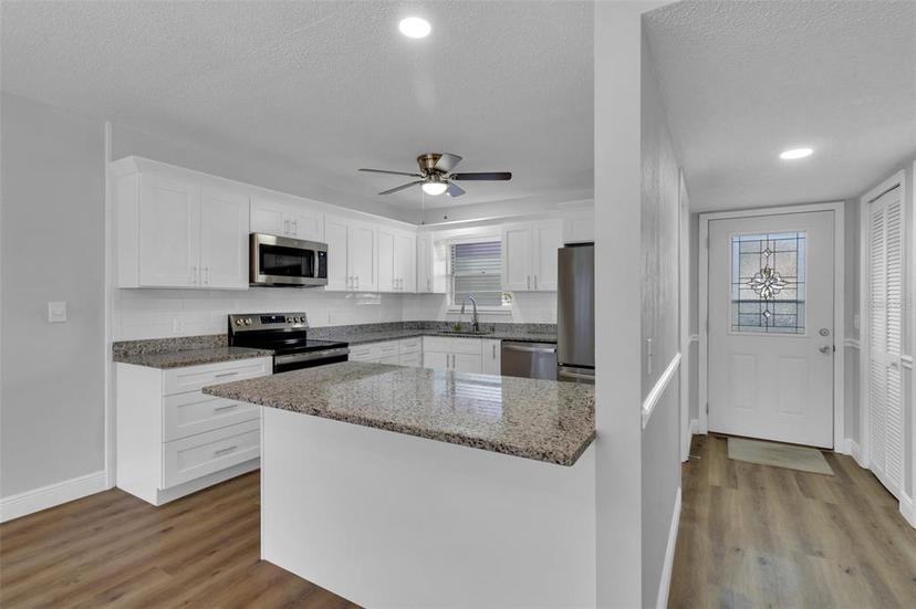 Picture of 2351 Irish Lane Unit 21, Clearwater FL 33763