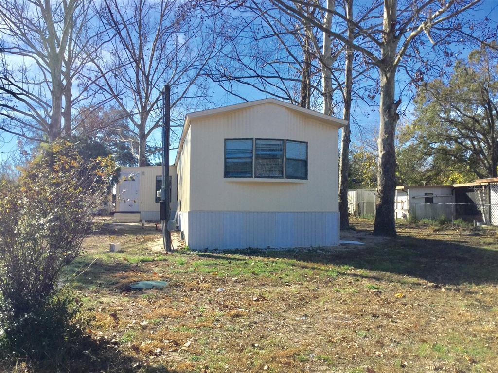 Picture of 4700 Pine Street, Fruitland Park, FL 34731