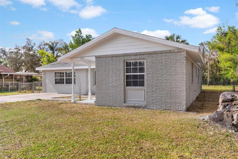 Picture of 815 N Hendry Avenue, Fort Meade FL 33841