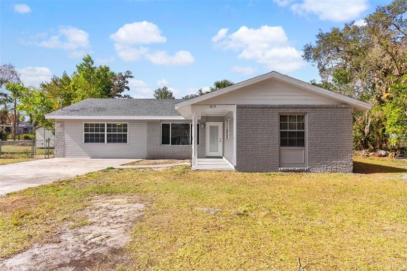 Picture of 815 N Hendry Avenue, Fort Meade FL 33841