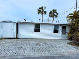 Picture of 2601 Gulf Drive N Unit 613, Bradenton Beach, FL 34217