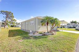 Picture of 2100 Kings Highway Unit 833, Port Charlotte, FL 33980